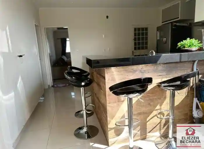 Apartamento com 3 quartos à venda, 100m² — foto 9 de 11
