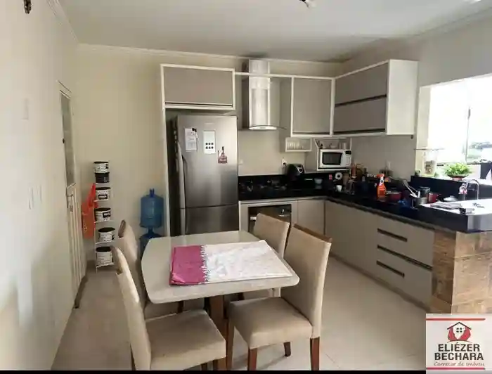 Apartamento com 3 quartos à venda, 100m² — foto 7 de 11