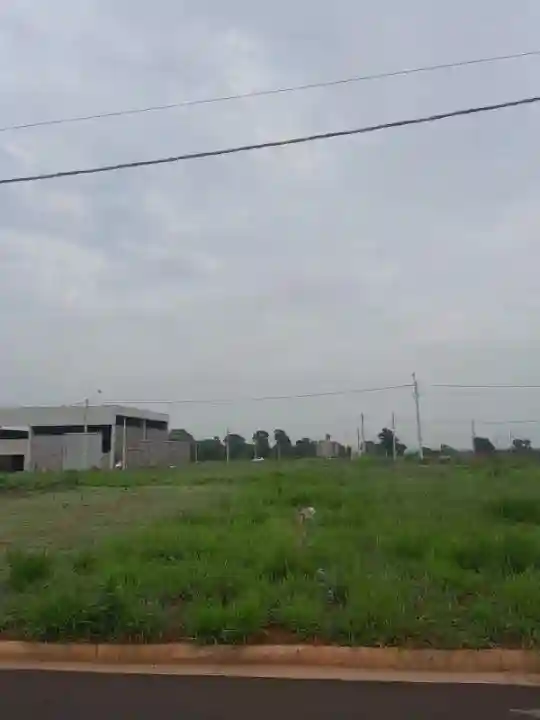 Terreno / Lote / Condomínio  à venda, 400m² — foto 2 de 6