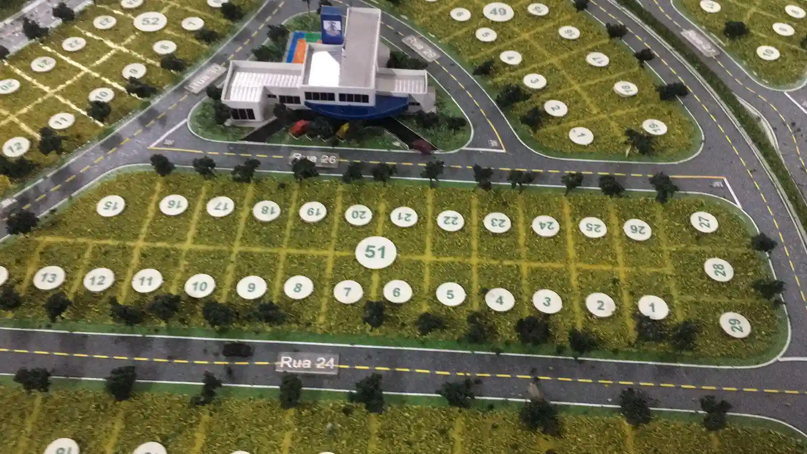 Terreno / Lote / Condomínio  à venda, 400m² — foto 3 de 6