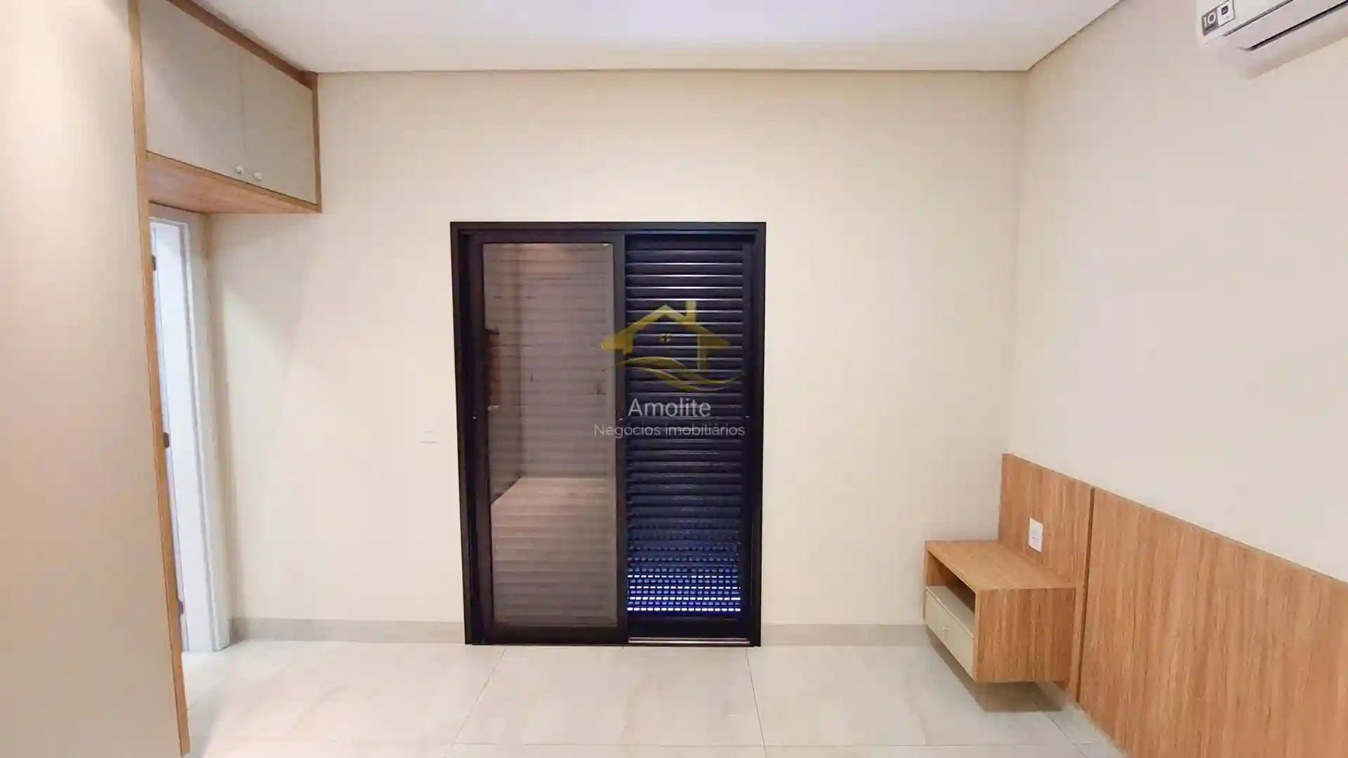 Casa de Condomínio com 3 quartos à venda, 230m² — foto 15 de 39