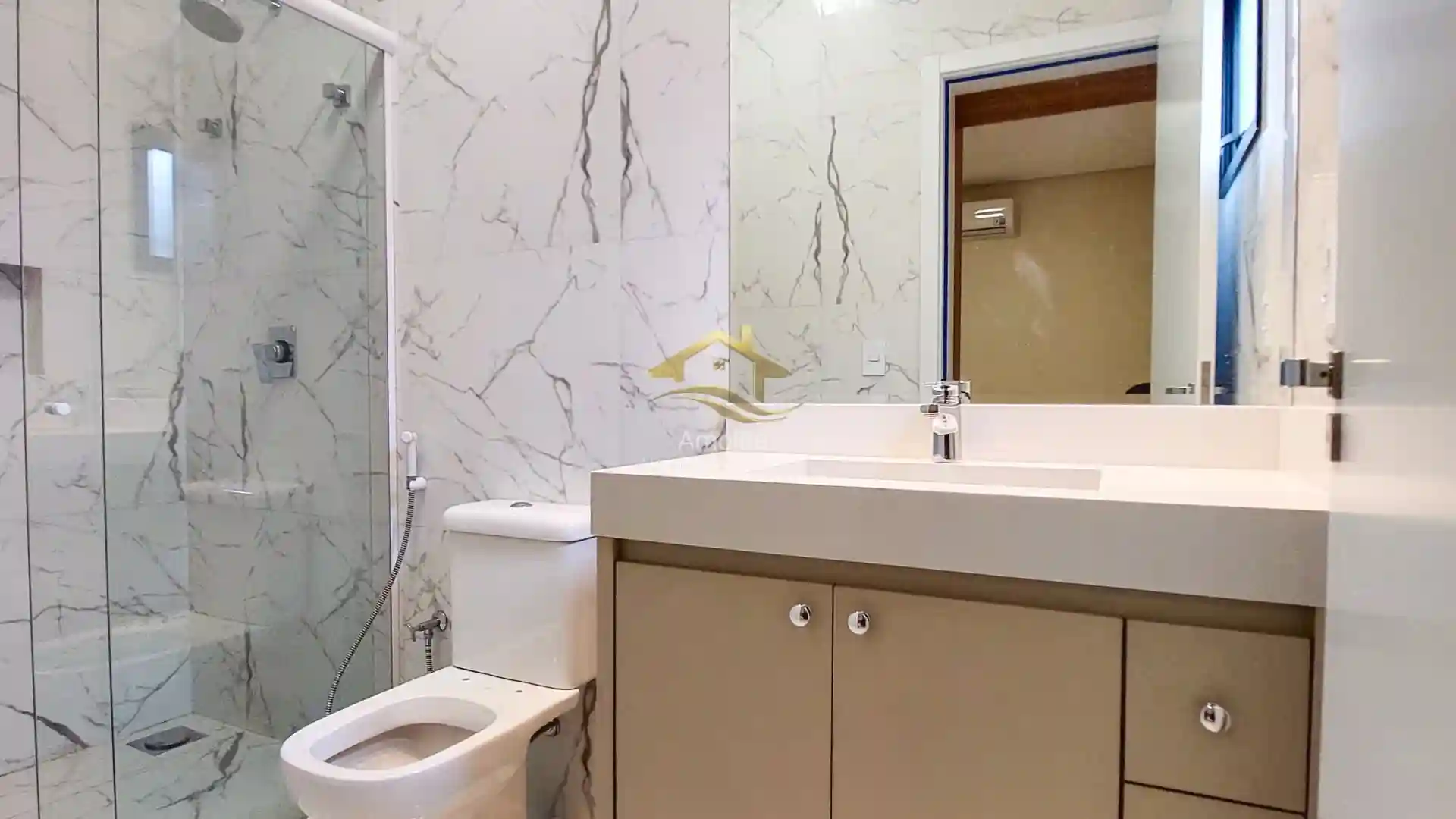 Casa de Condomínio com 3 quartos à venda, 230m² — foto 12 de 39