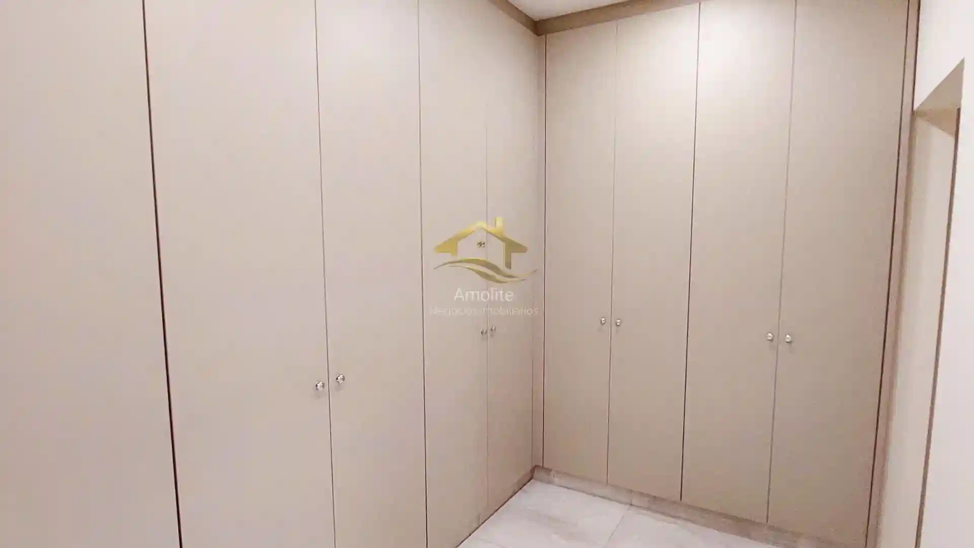 Casa de Condomínio com 3 quartos à venda, 230m² — foto 6 de 39