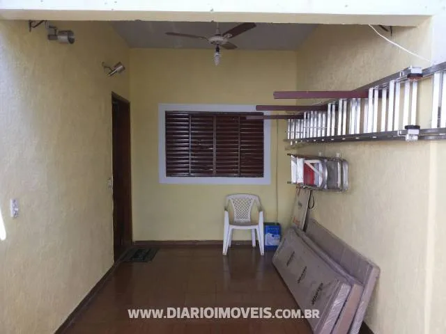 Casa à venda — foto 1 de 2