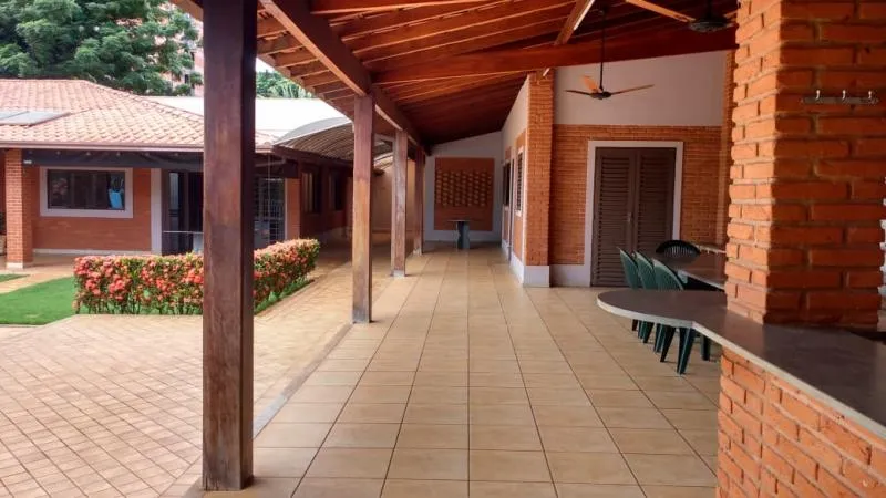 Casa à venda — foto 2 de 7