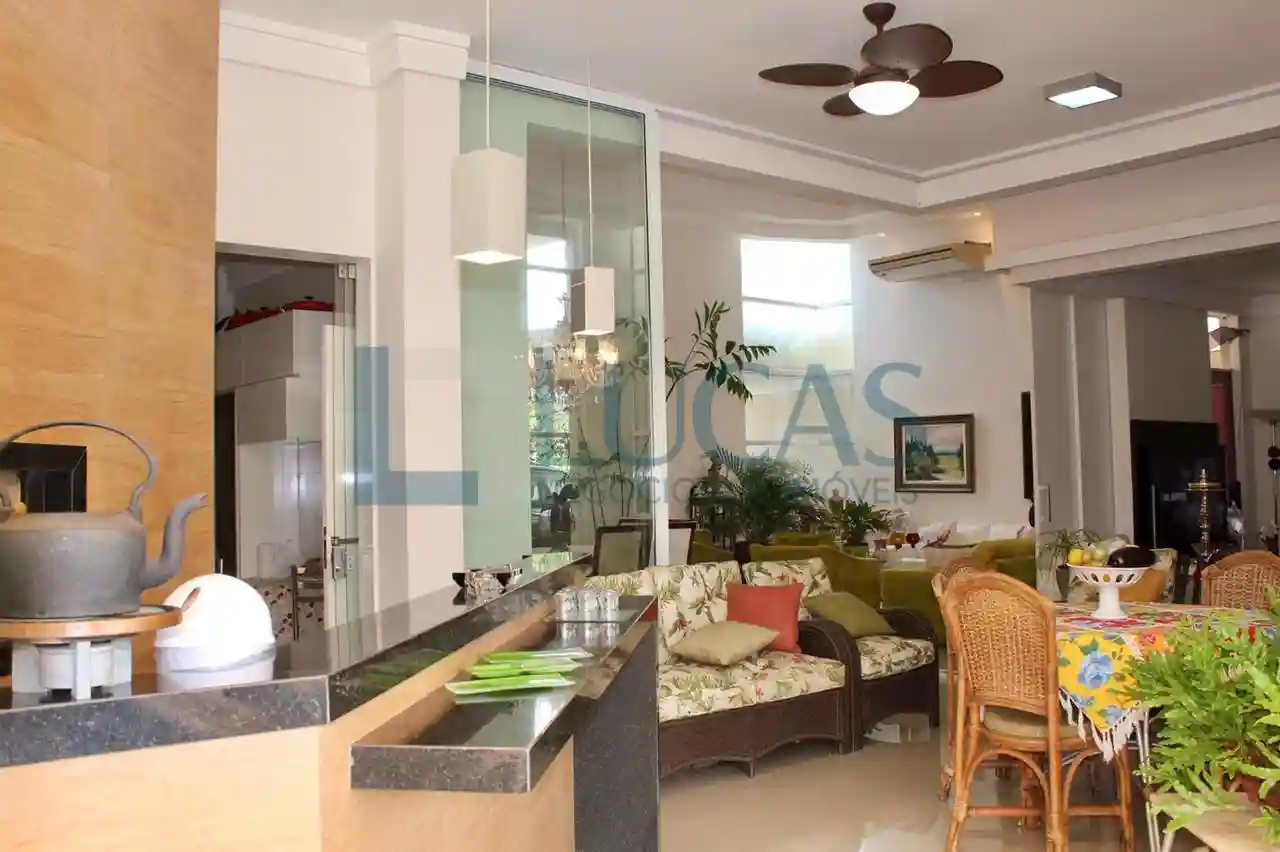 Casa de Condomínio com 3 quartos à venda, 280m² — foto 3 de 14