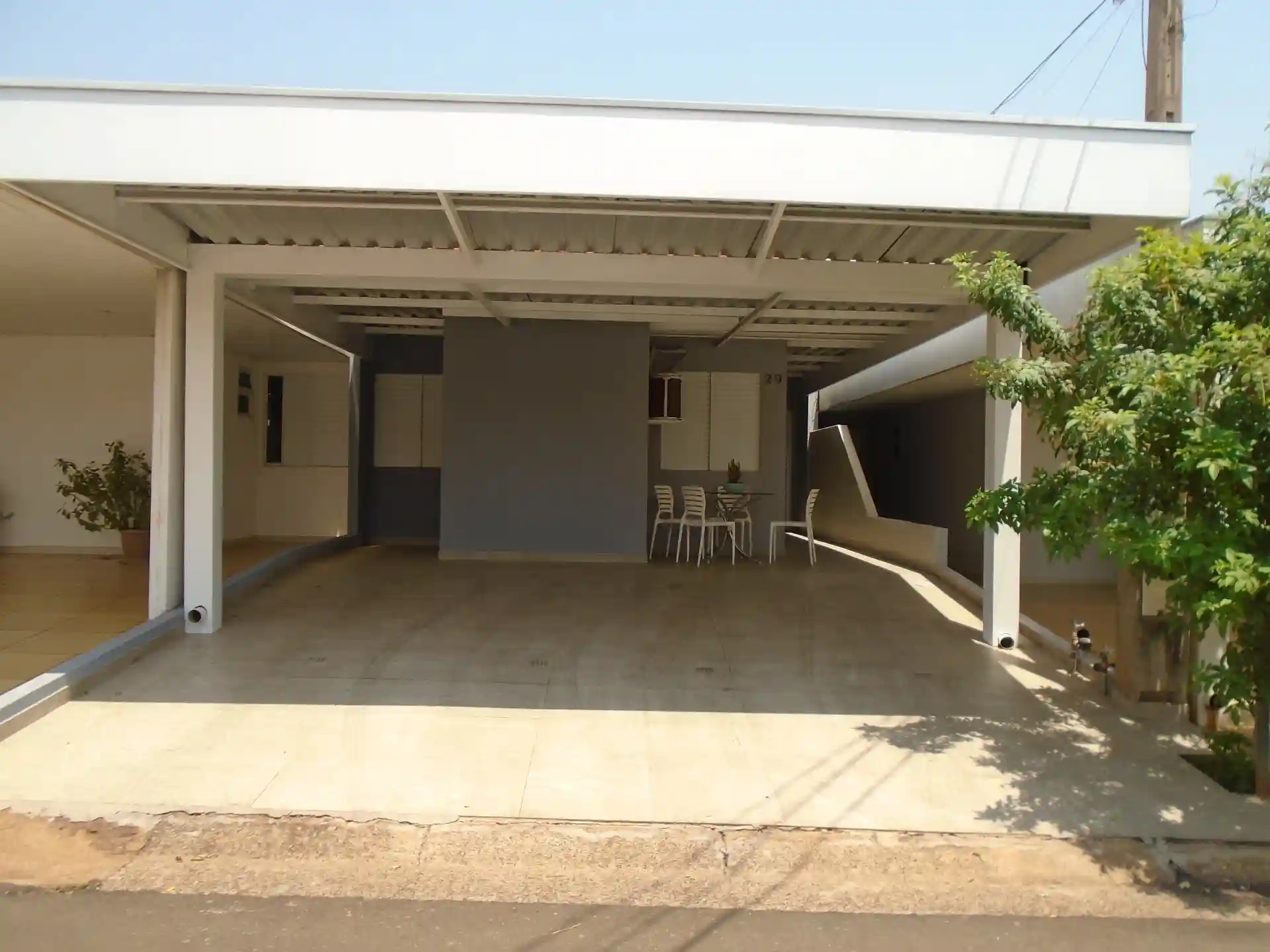 Casa com 3 quartos à venda, 120m² — foto 1 de 17