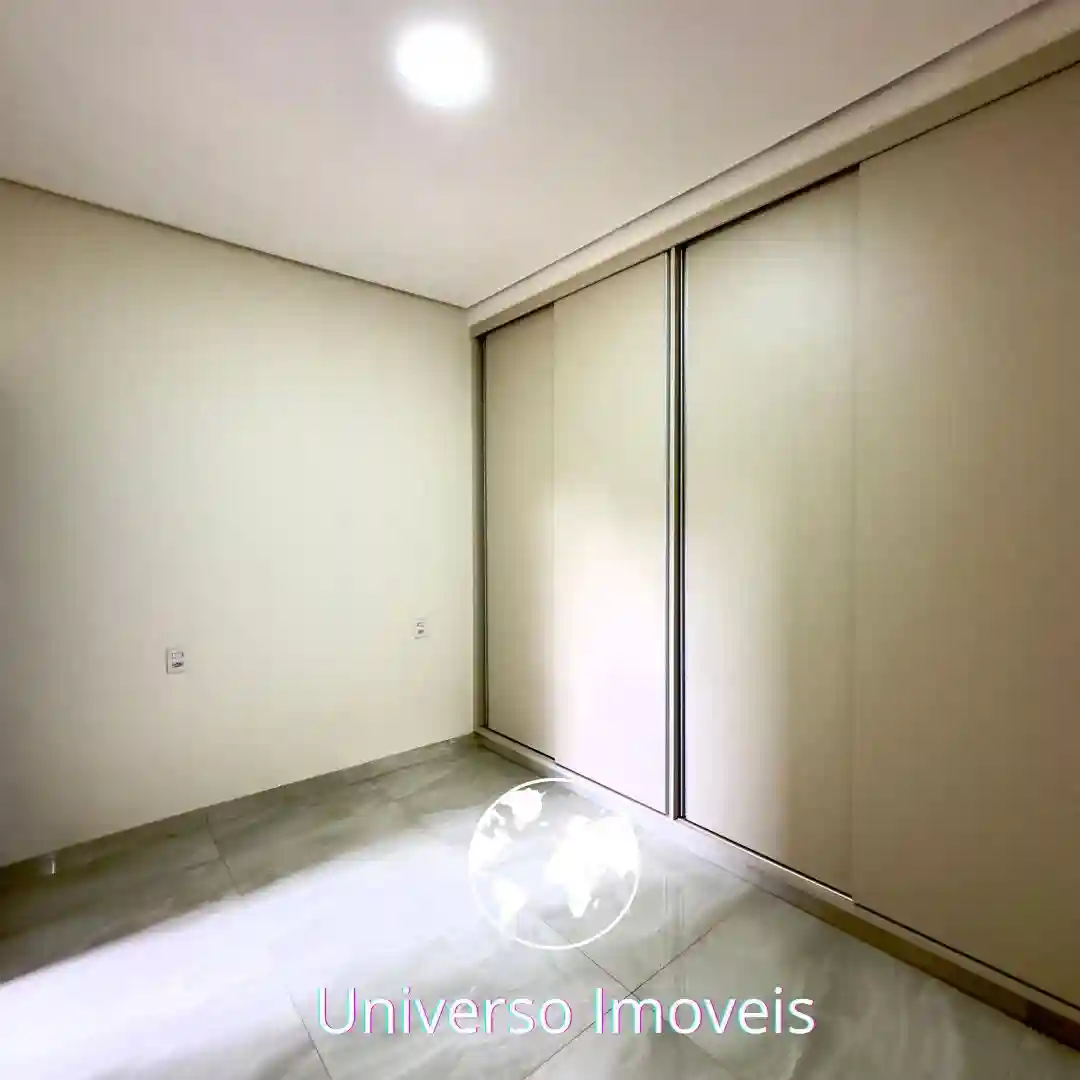 Casa de Condomínio com 3 quartos à venda, 186m² — foto 3 de 11
