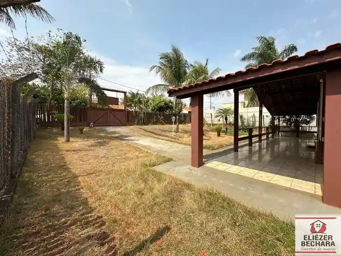 Fazenda / Sítio / Chácara com 3 quartos à venda, 1000m² — foto 3 de 26