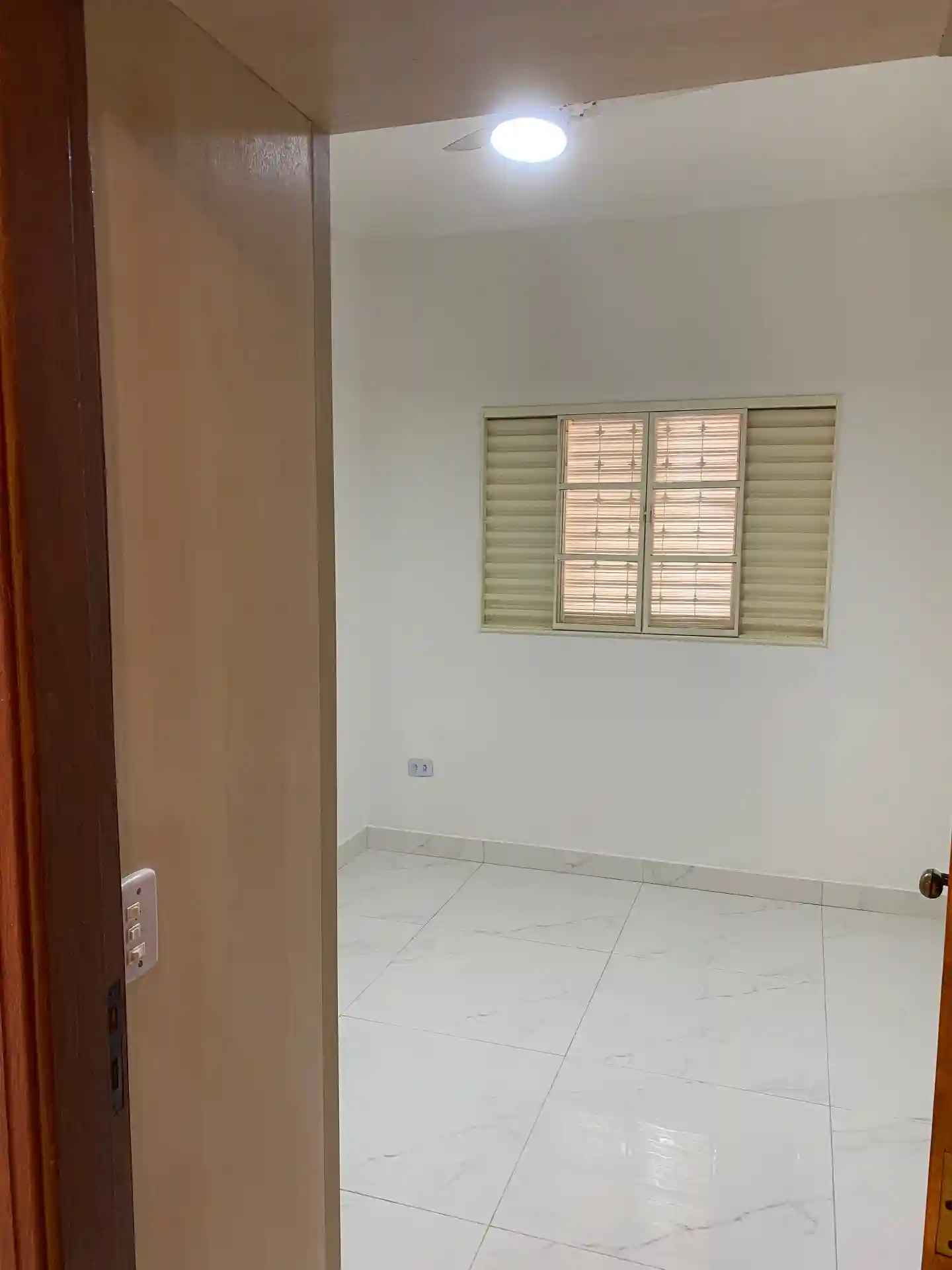 Casa com 3 quartos à venda, 200m² — foto 26 de 27