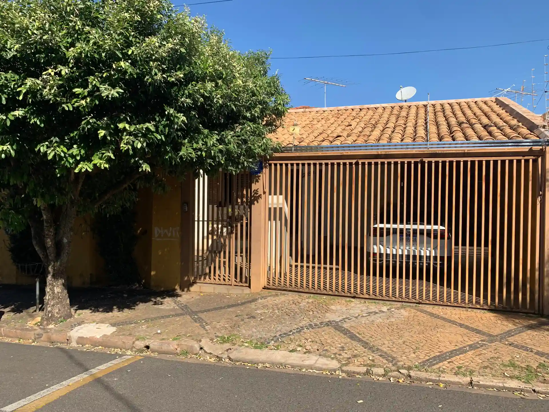 Casa Comercial com 3 quartos à venda, 360m² — foto 1 de 20