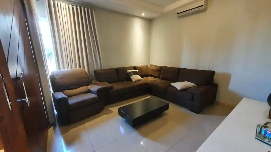 Casa de Condomínio com 4 quartos à venda, 510m² — foto 4 de 24