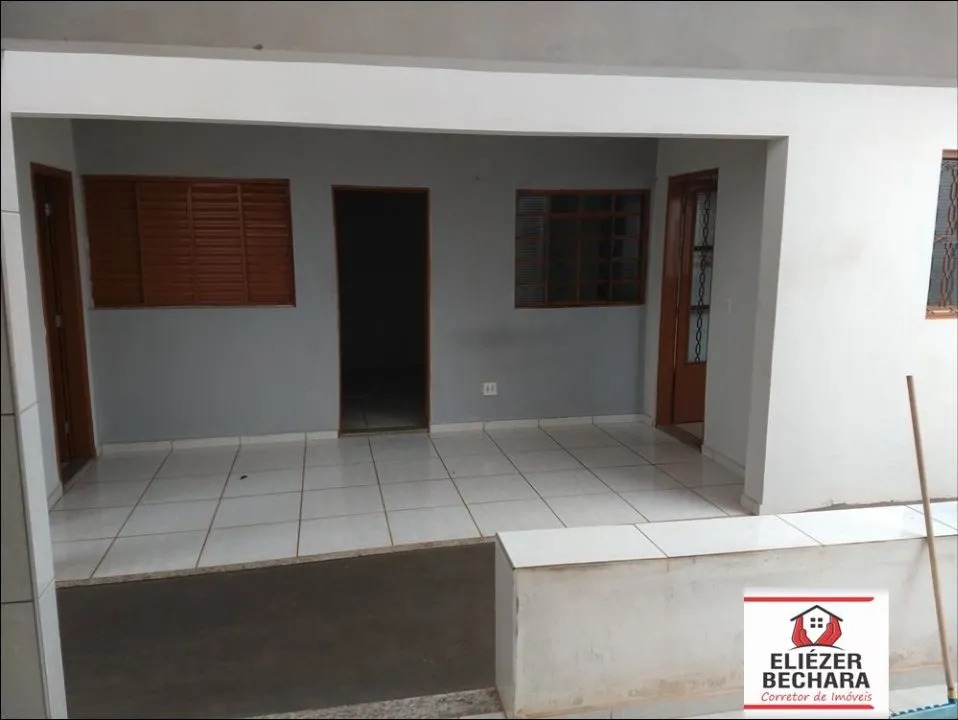 Casa à venda — foto 1 de 19