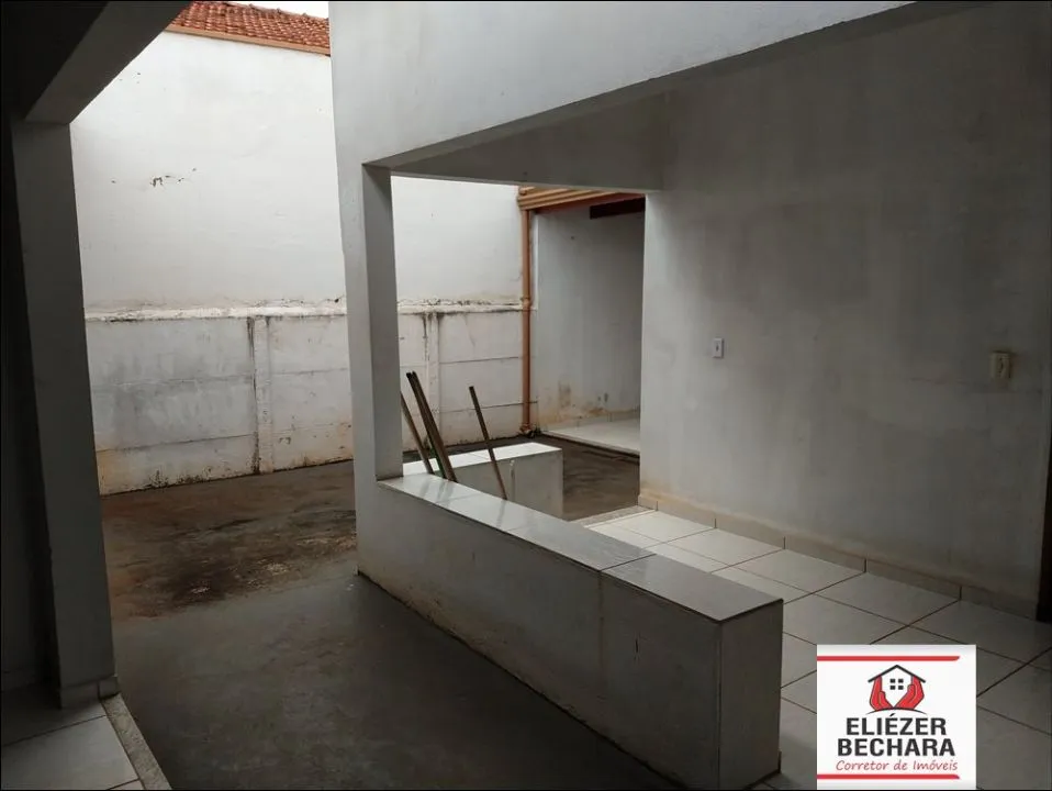 Casa à venda — foto 3 de 19