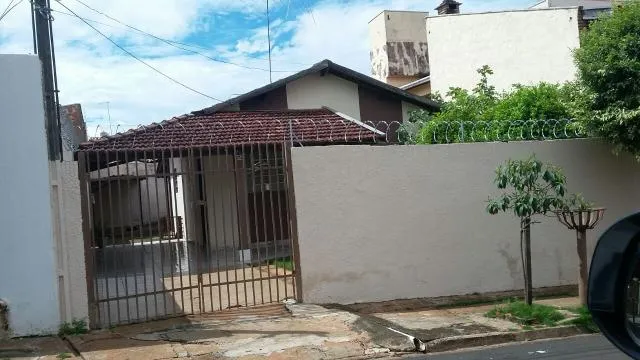 Casa à venda — foto 1 de 1