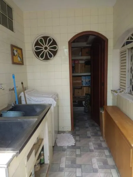 Casa à venda — foto 1 de 3