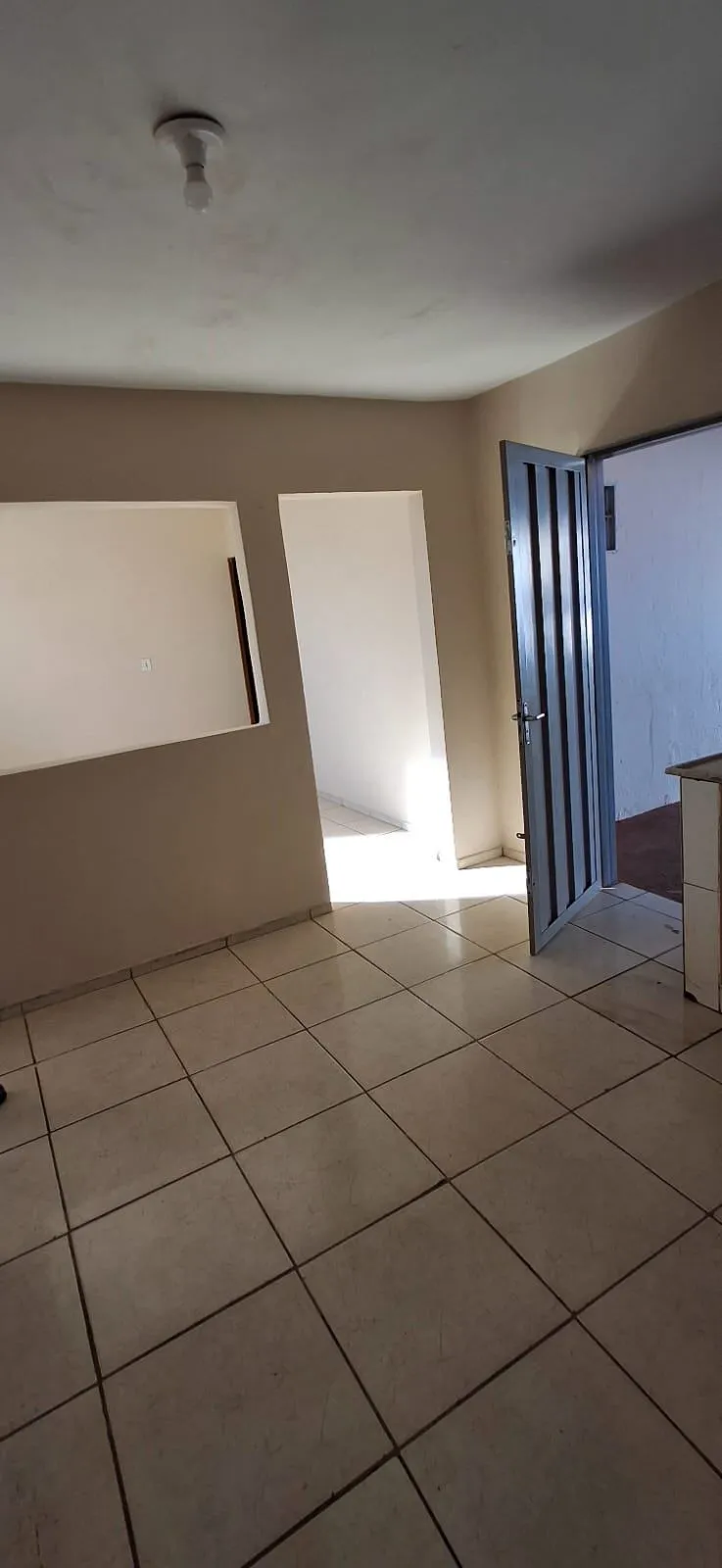Casa com 2 quartos à venda, 126m² — foto 1 de 19