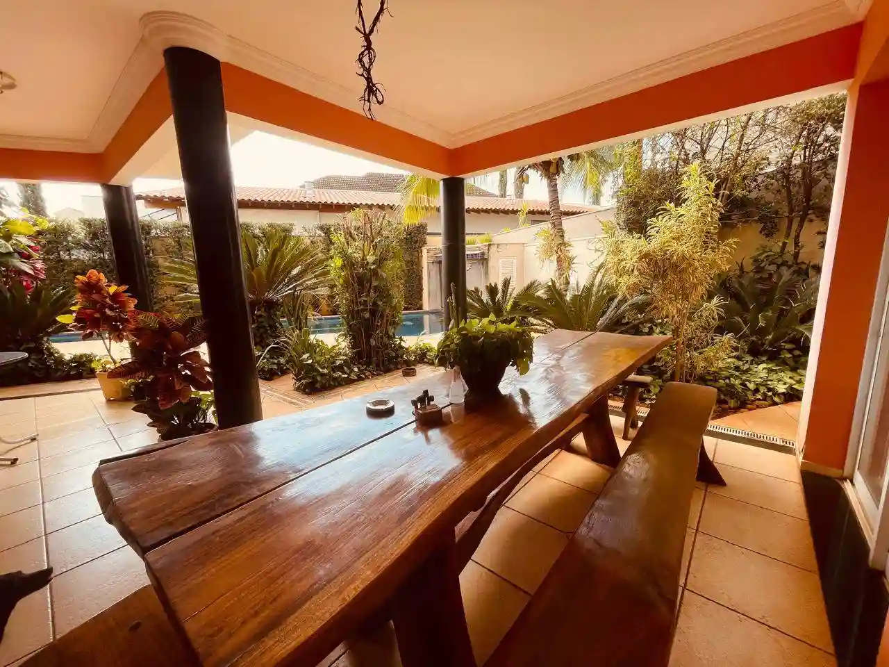 Casa de Condomínio com 4 quartos para aluguel, 650m² — foto 9 de 20