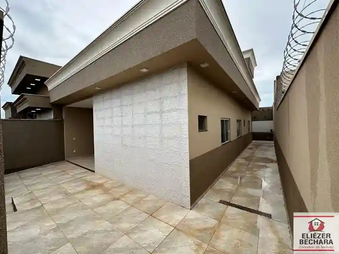 Casa com 3 quartos à venda, 120m² — foto 3 de 24