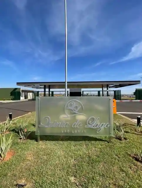 Terreno / Lote / Condomínio  à venda, 367m² — foto 1 de 12