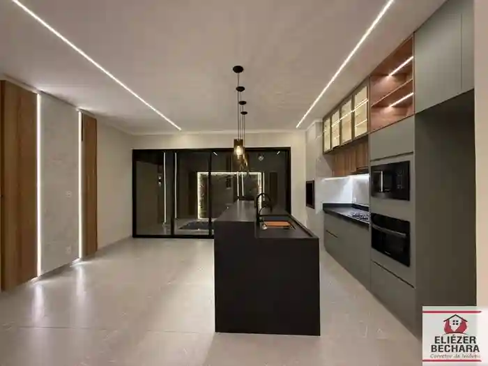 Casa com 3 quartos à venda, 135m² — foto 4 de 9