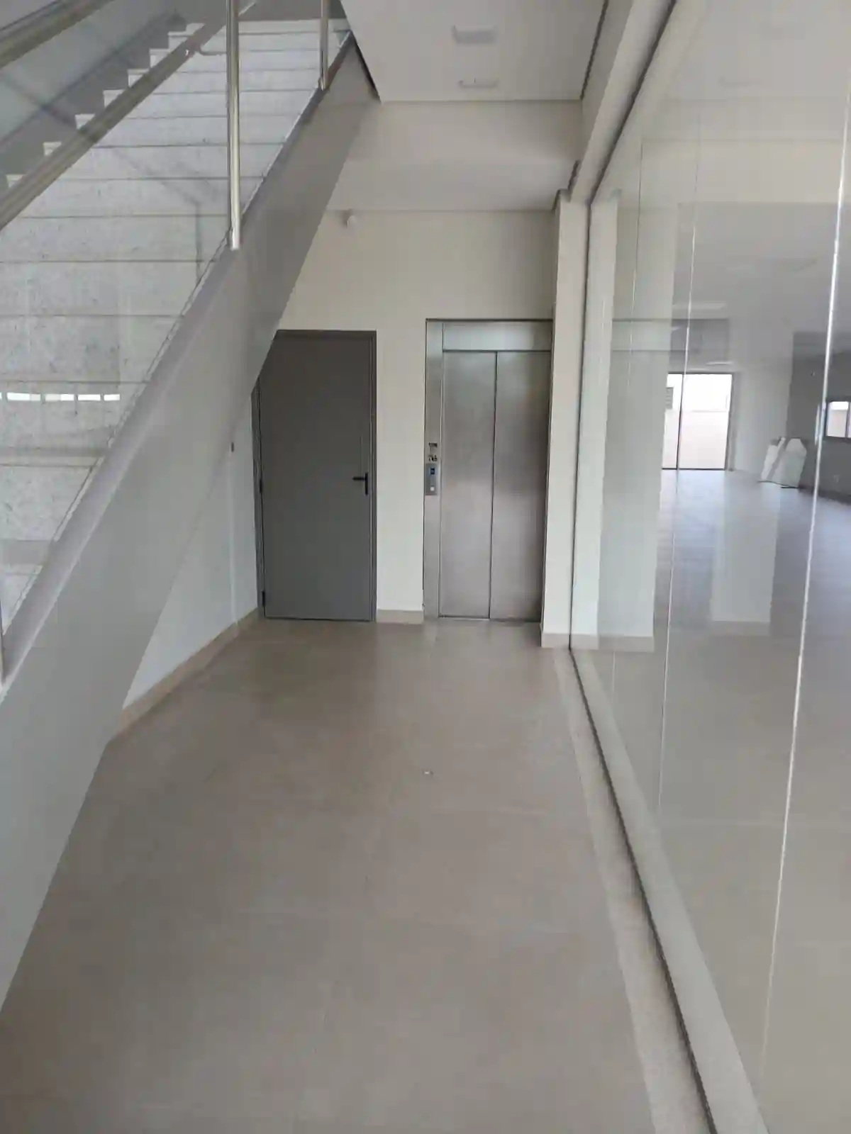 Loja / Salão / Ponto Comercial  para aluguel, 90m² — foto 3 de 37