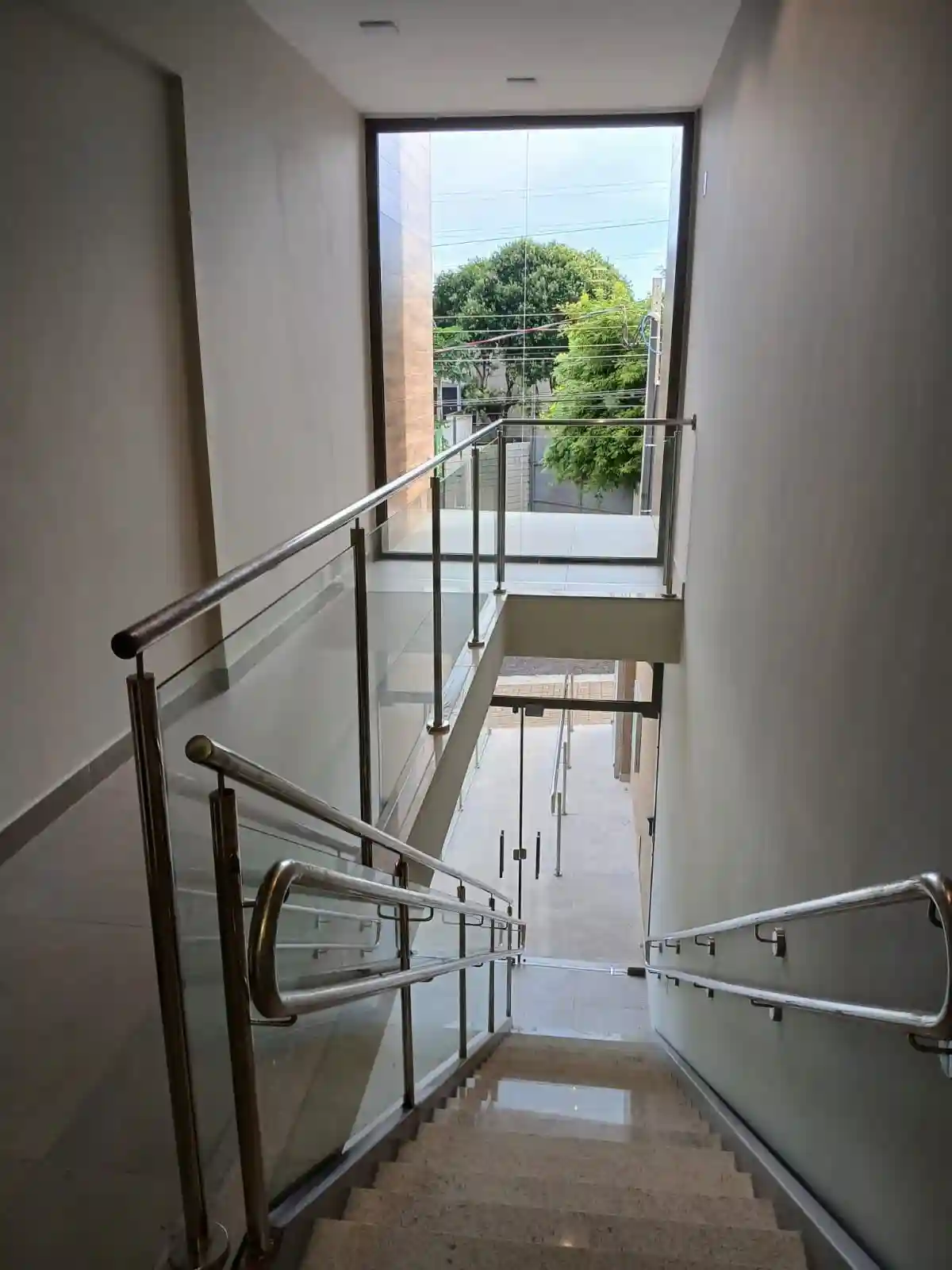 Loja / Salão / Ponto Comercial  para aluguel, 90m² — foto 8 de 37