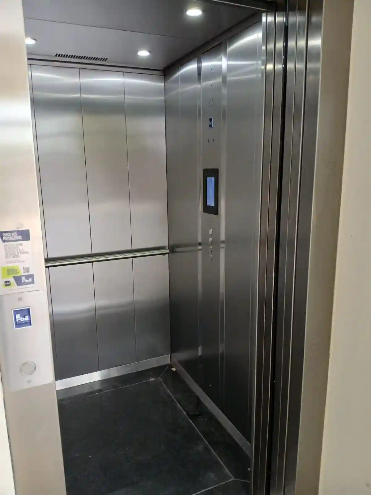 Loja / Salão / Ponto Comercial  para aluguel, 90m² — foto 5 de 37