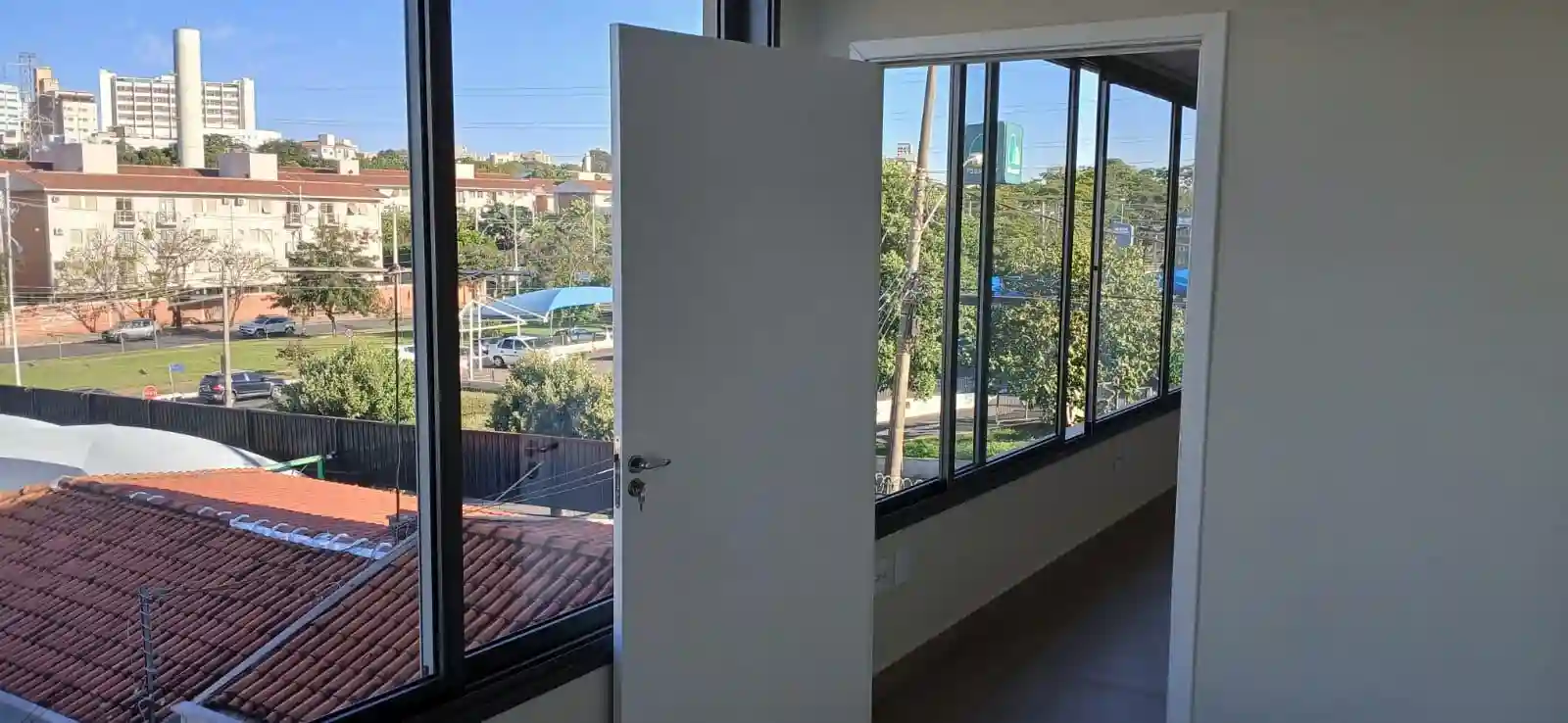 Loja / Salão / Ponto Comercial  para aluguel, 90m² — foto 17 de 37