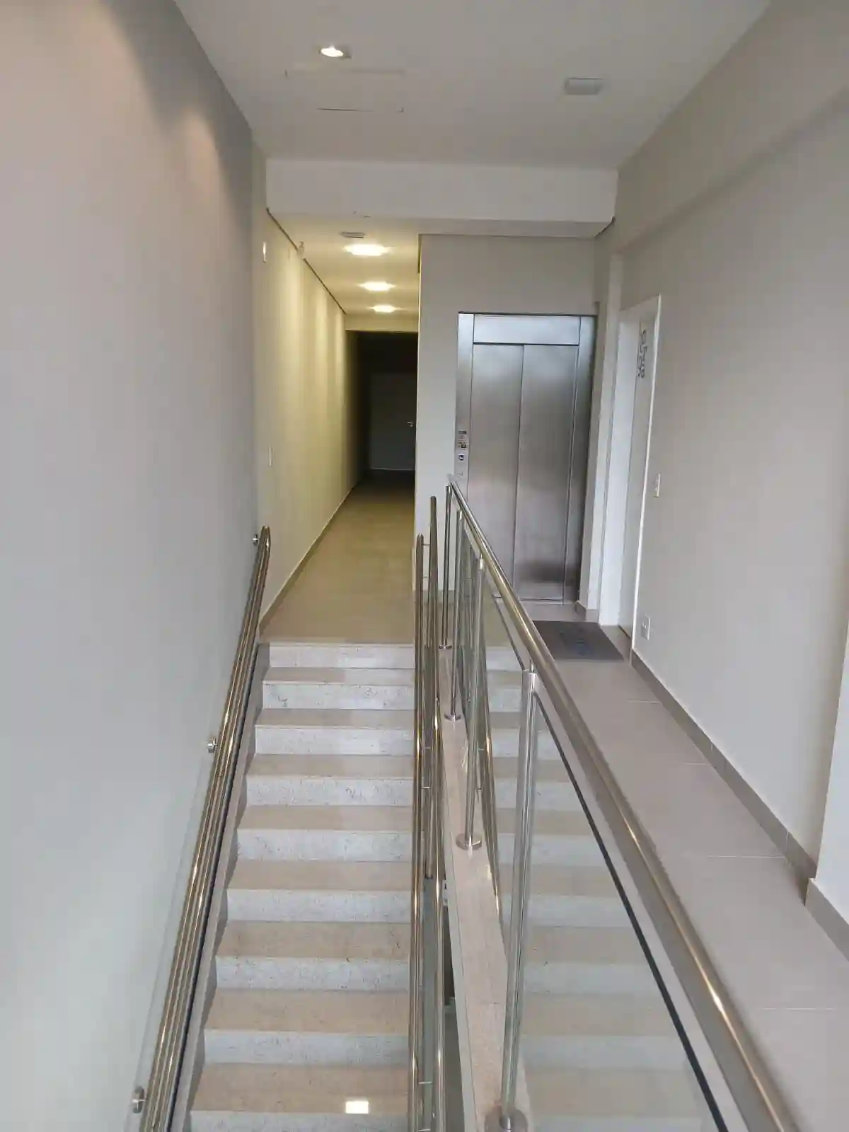 Loja / Salão / Ponto Comercial  para aluguel, 90m² — foto 7 de 37