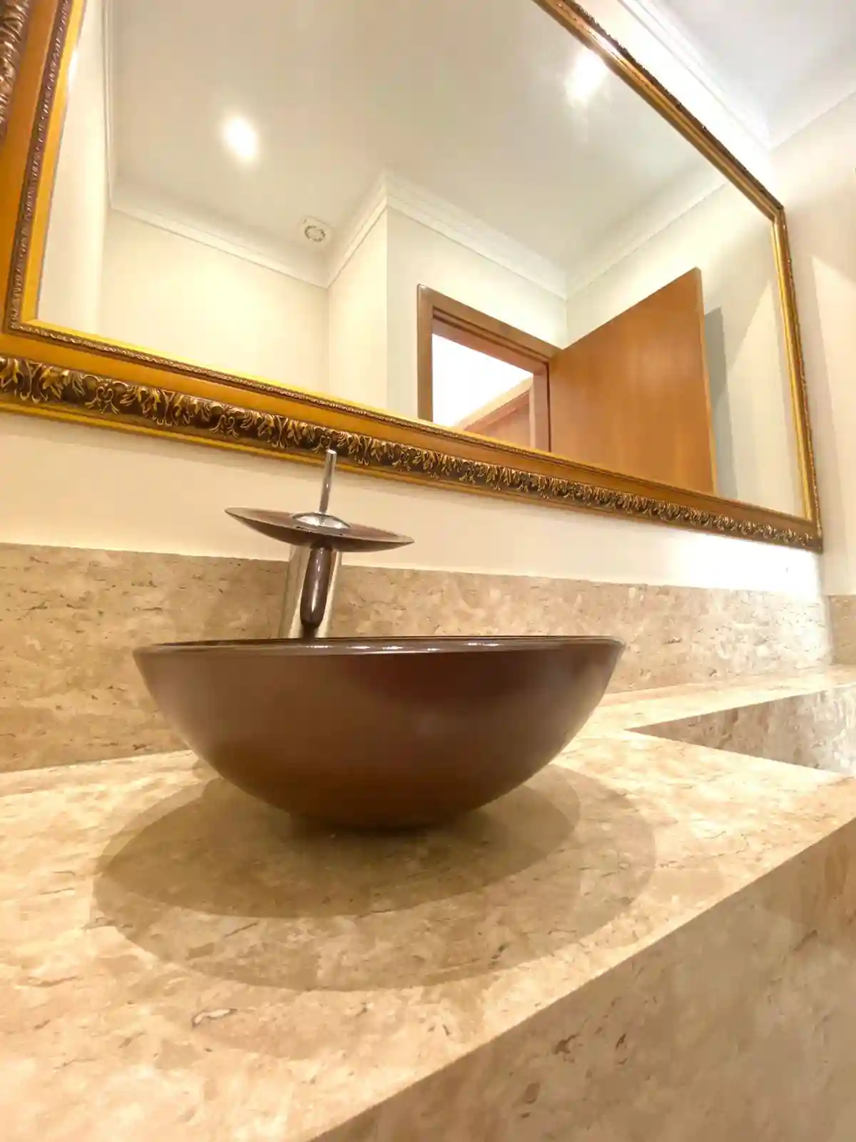 Casa de Condomínio com 3 quartos à venda, 360m² — foto 8 de 10