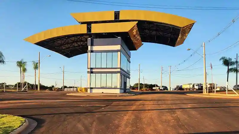Área Comercial  à venda, 360m² — foto 1 de 33