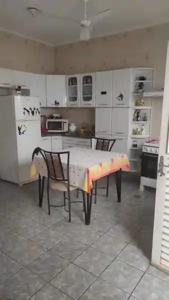 Casa à venda — foto 9 de 15