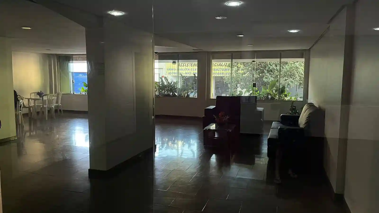 Apartamento com 3 quartos à venda, 96m² — foto 1 de 15