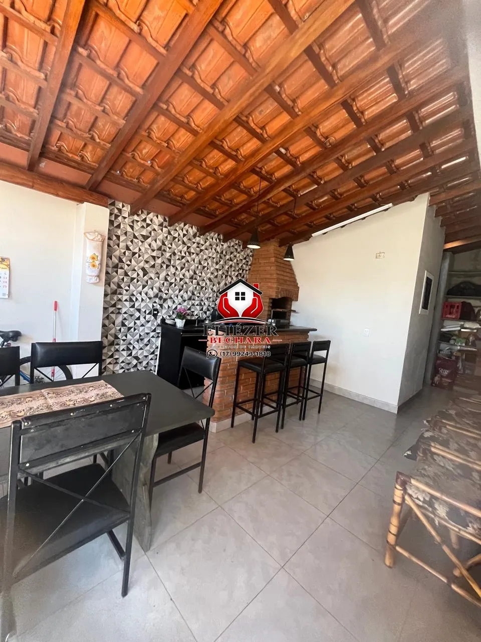Casa com 3 quartos à venda, 154m² — foto 4 de 6
