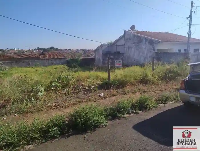 Terreno / Lote / Condomínio  à venda, 450m² — foto 2 de 2