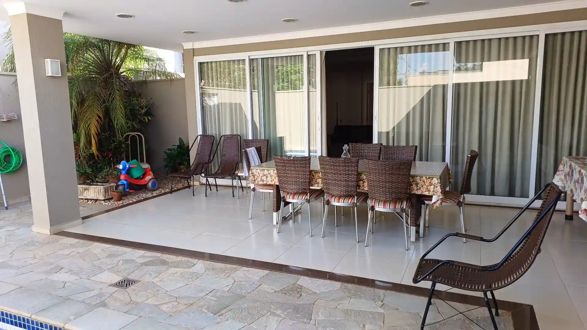 Casa de Condomínio com 3 quartos à venda, 190m² — foto 9 de 24