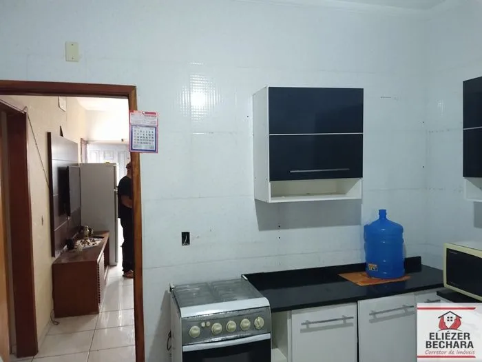 Casa à venda — foto 1 de 7