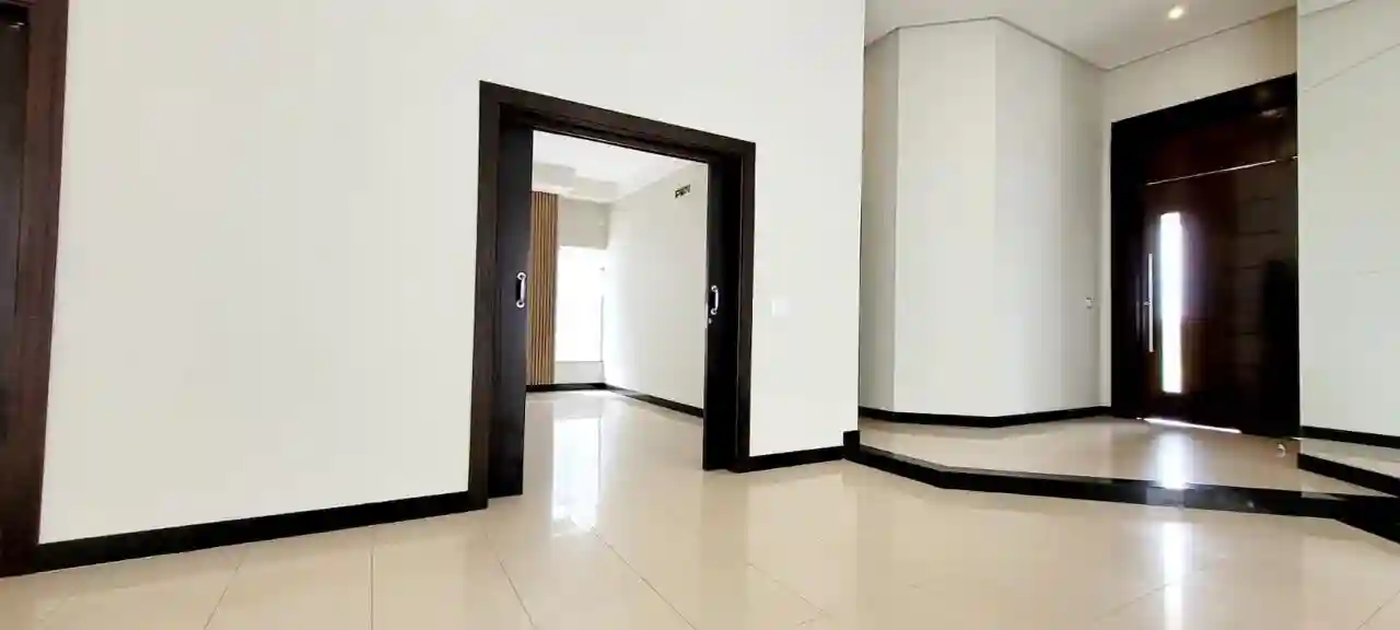 Casa de Condomínio com 4 quartos à venda, 280m² — foto 5 de 16