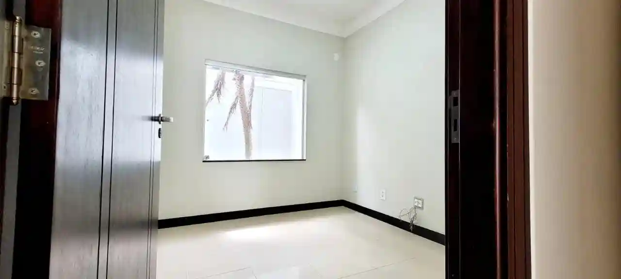Casa de Condomínio com 4 quartos à venda, 280m² — foto 15 de 16