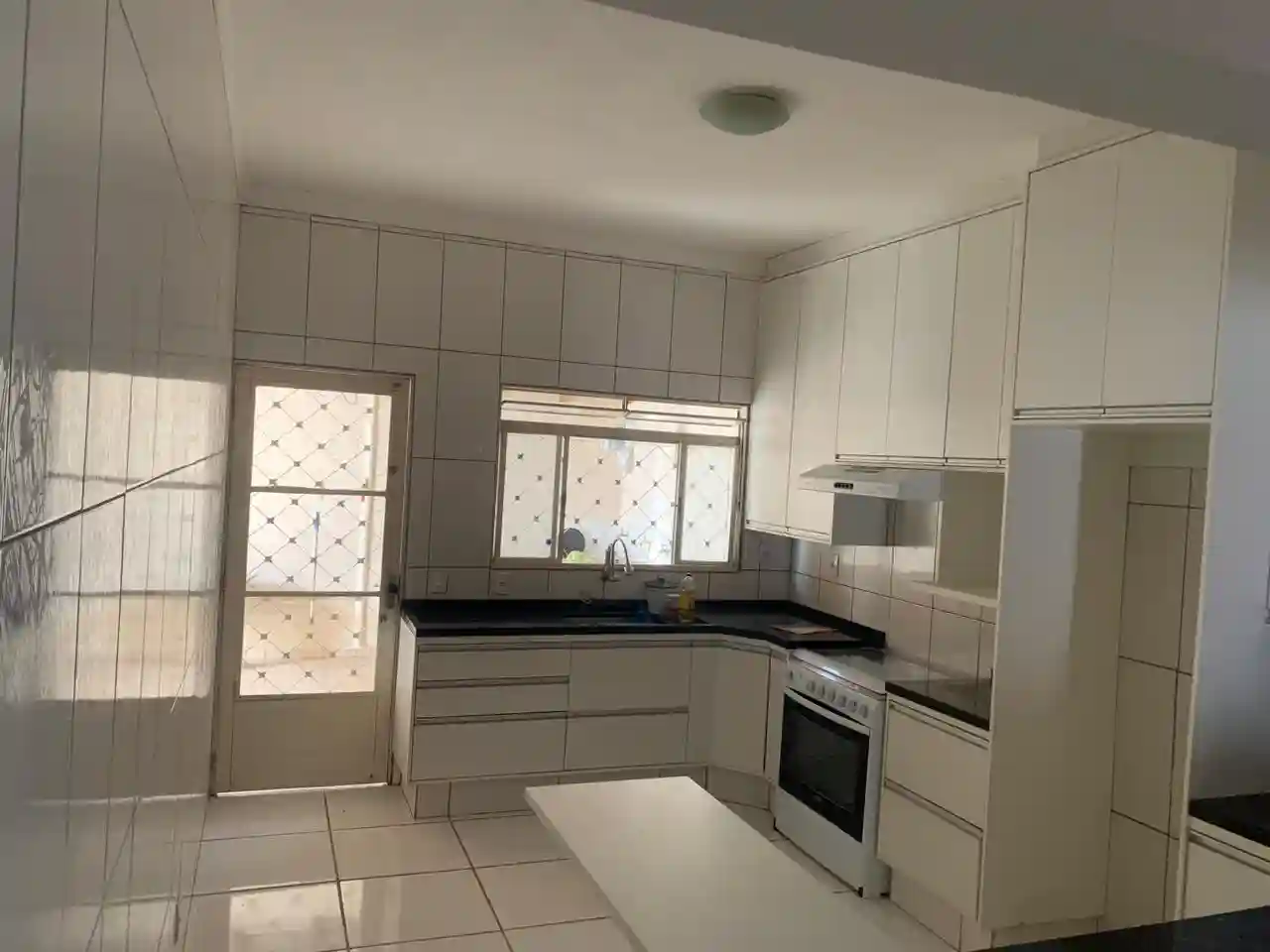 Casa à venda — foto 4 de 6