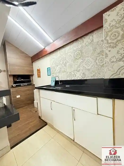 Casa com 4 quartos à venda, 190m² — foto 9 de 18