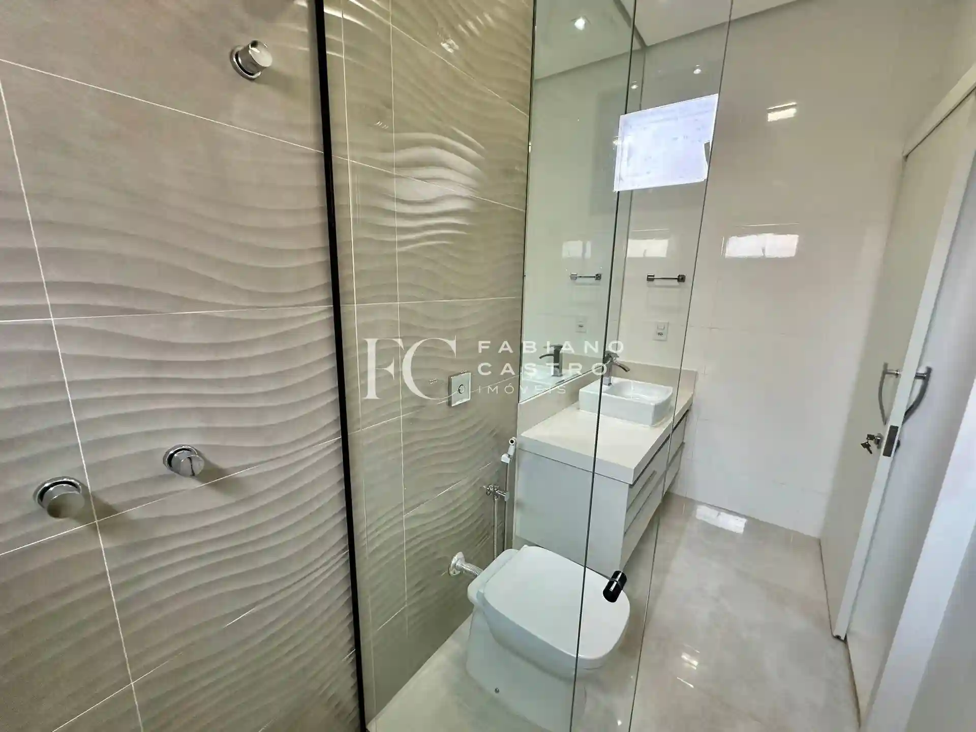 Casa de Condomínio com 3 quartos à venda, 260m² — foto 20 de 32