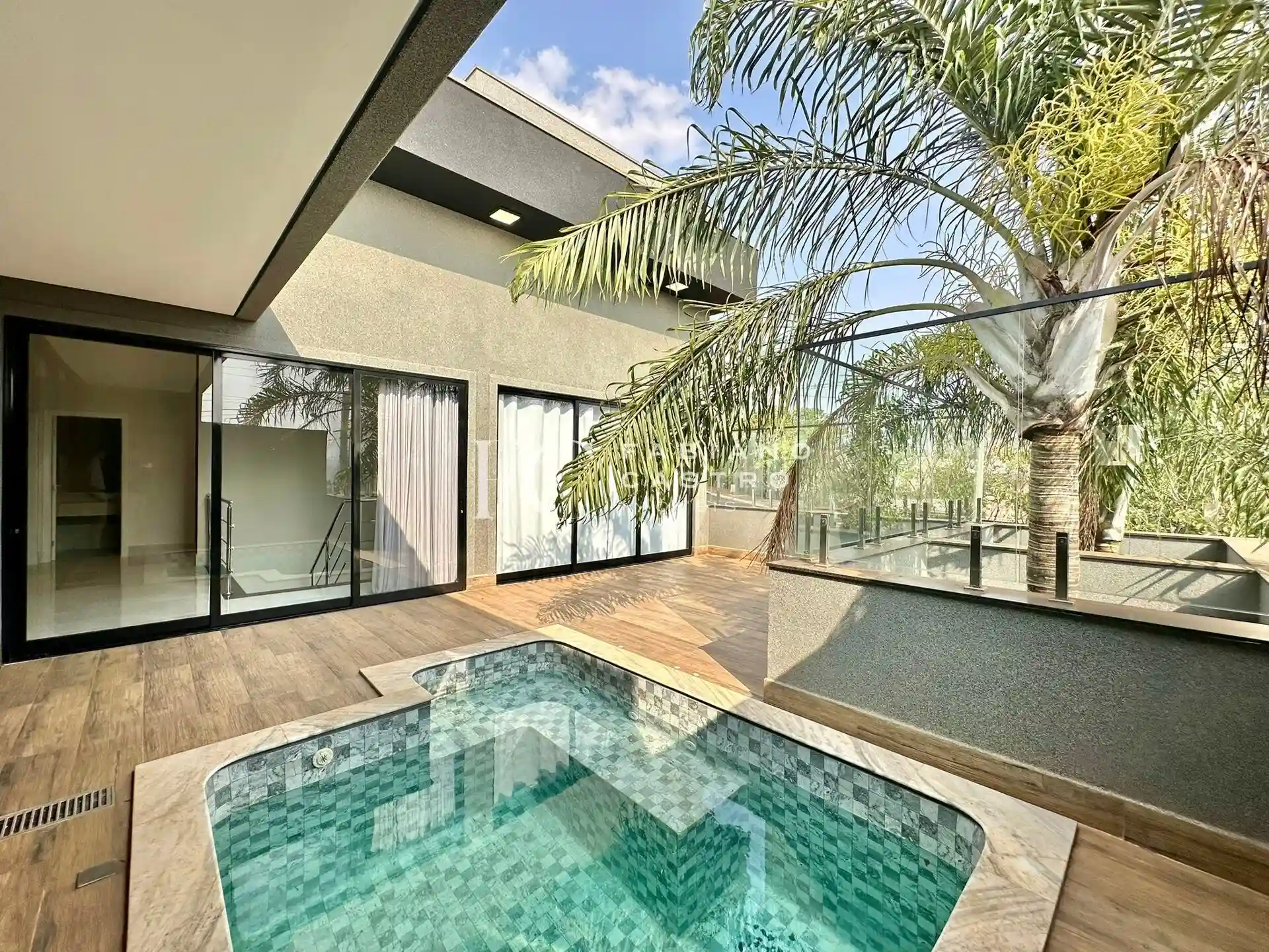 Casa de Condomínio com 3 quartos à venda, 260m² — foto 30 de 32