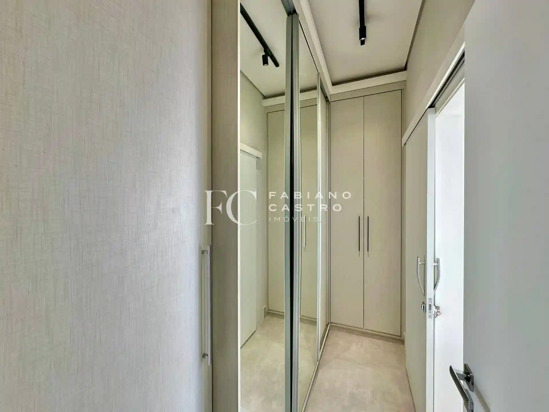 Casa de Condomínio com 3 quartos à venda, 260m² — foto 23 de 32