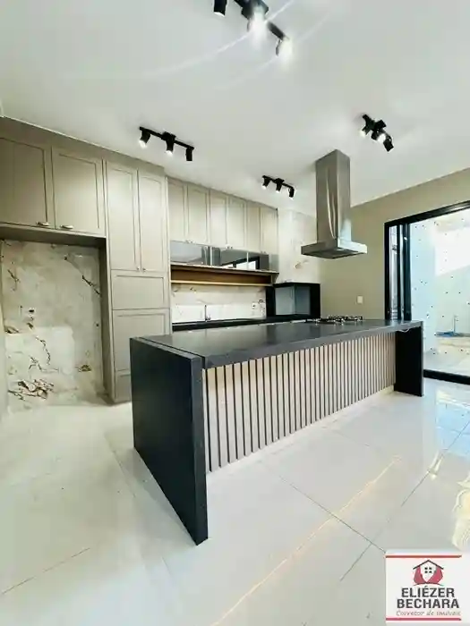 Casa de Condomínio com 3 quartos à venda, 190m² — foto 7 de 27