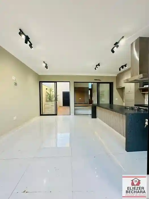 Casa de Condomínio com 3 quartos à venda, 190m² — foto 12 de 27