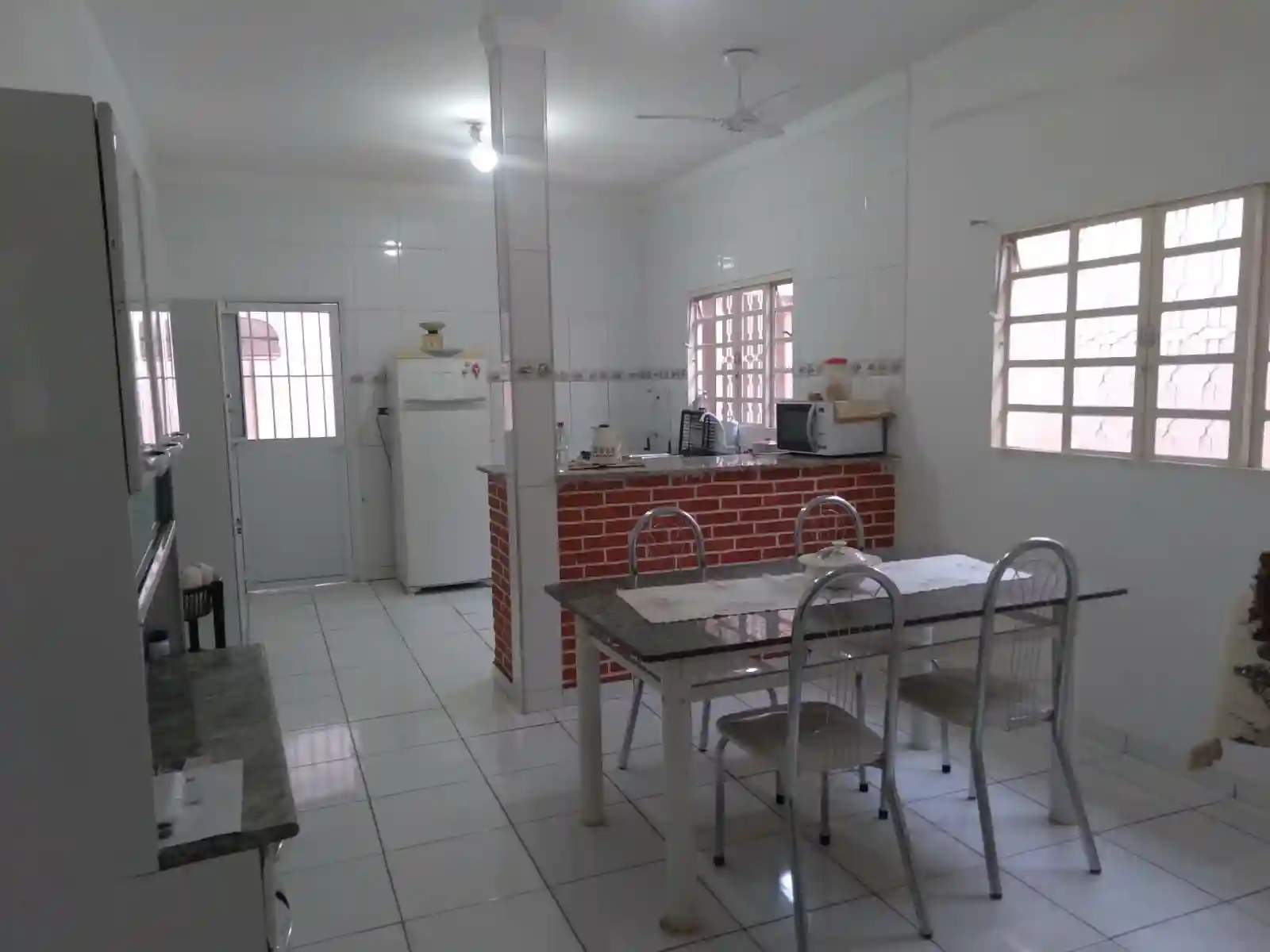 Casa com 2 quartos à venda, 200m² — foto 9 de 17