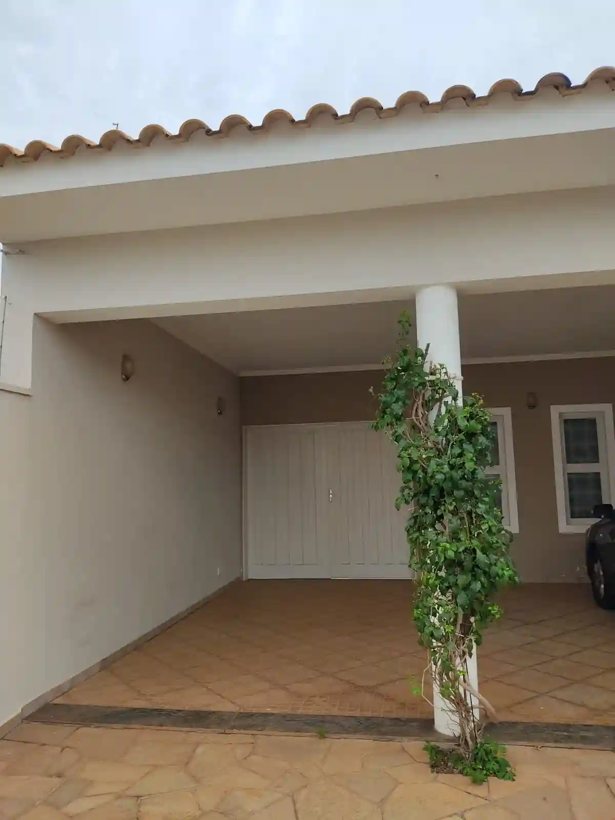 Casa à venda — foto 1 de 27