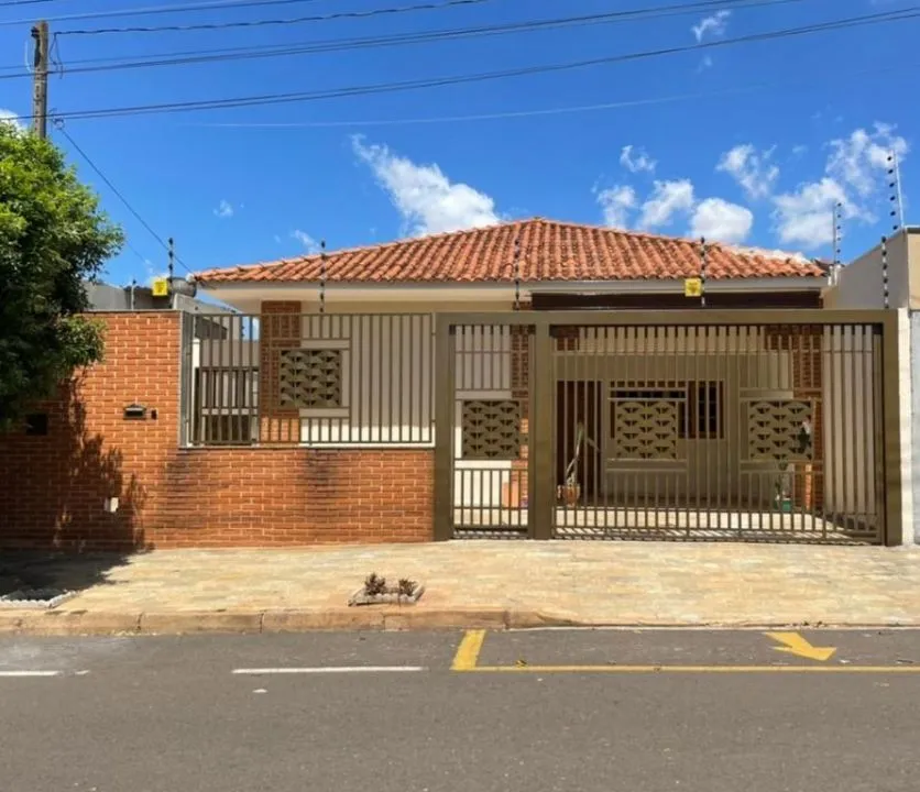 Casa à venda — foto 1 de 5